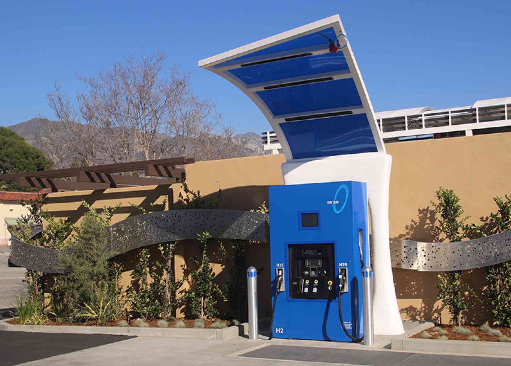 La Canada Flintridge Hydrogen - La%20Ca%C3%B1ada%20Flintridge Web 0 